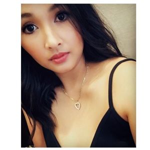 Meet your Posher, Rhea